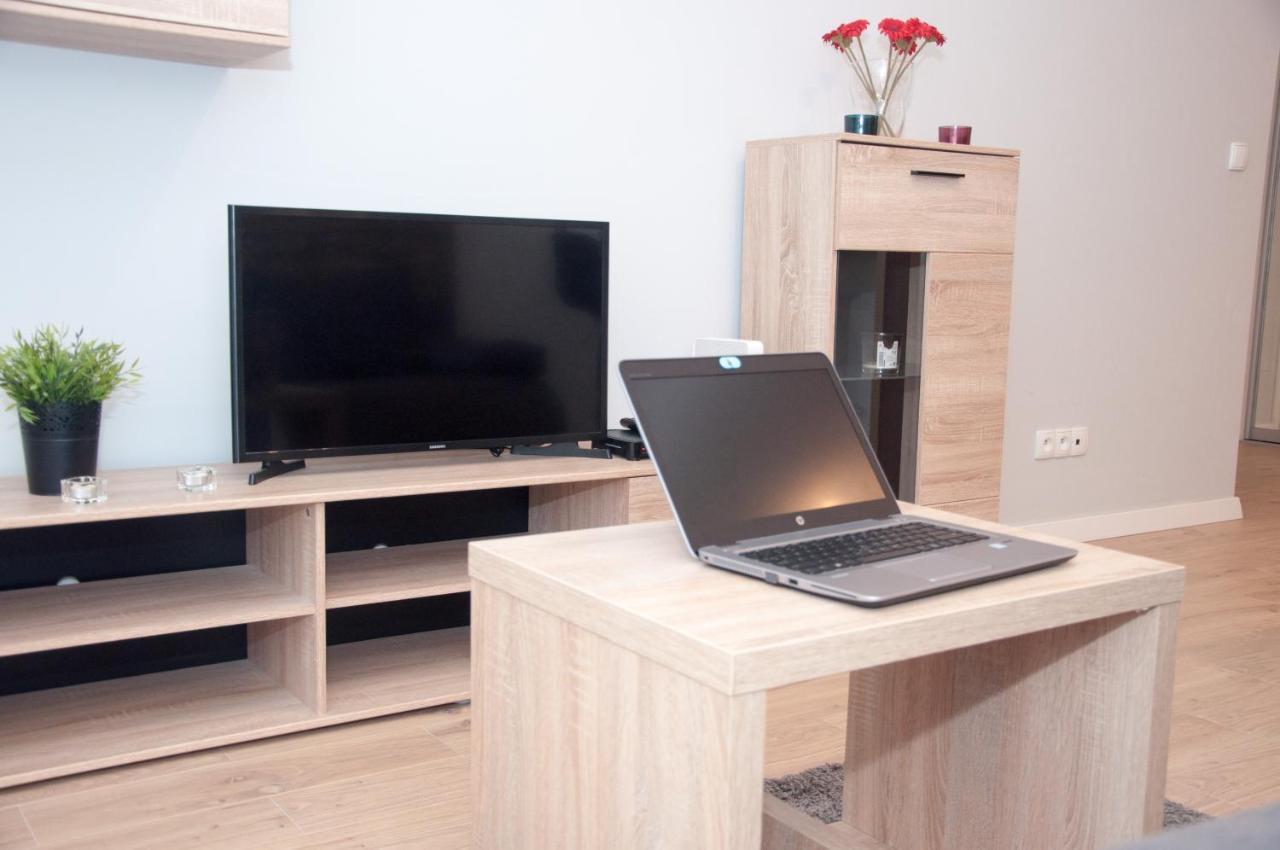 Apartament Obrzezna 3 Deluxe Warschau Buitenkant foto