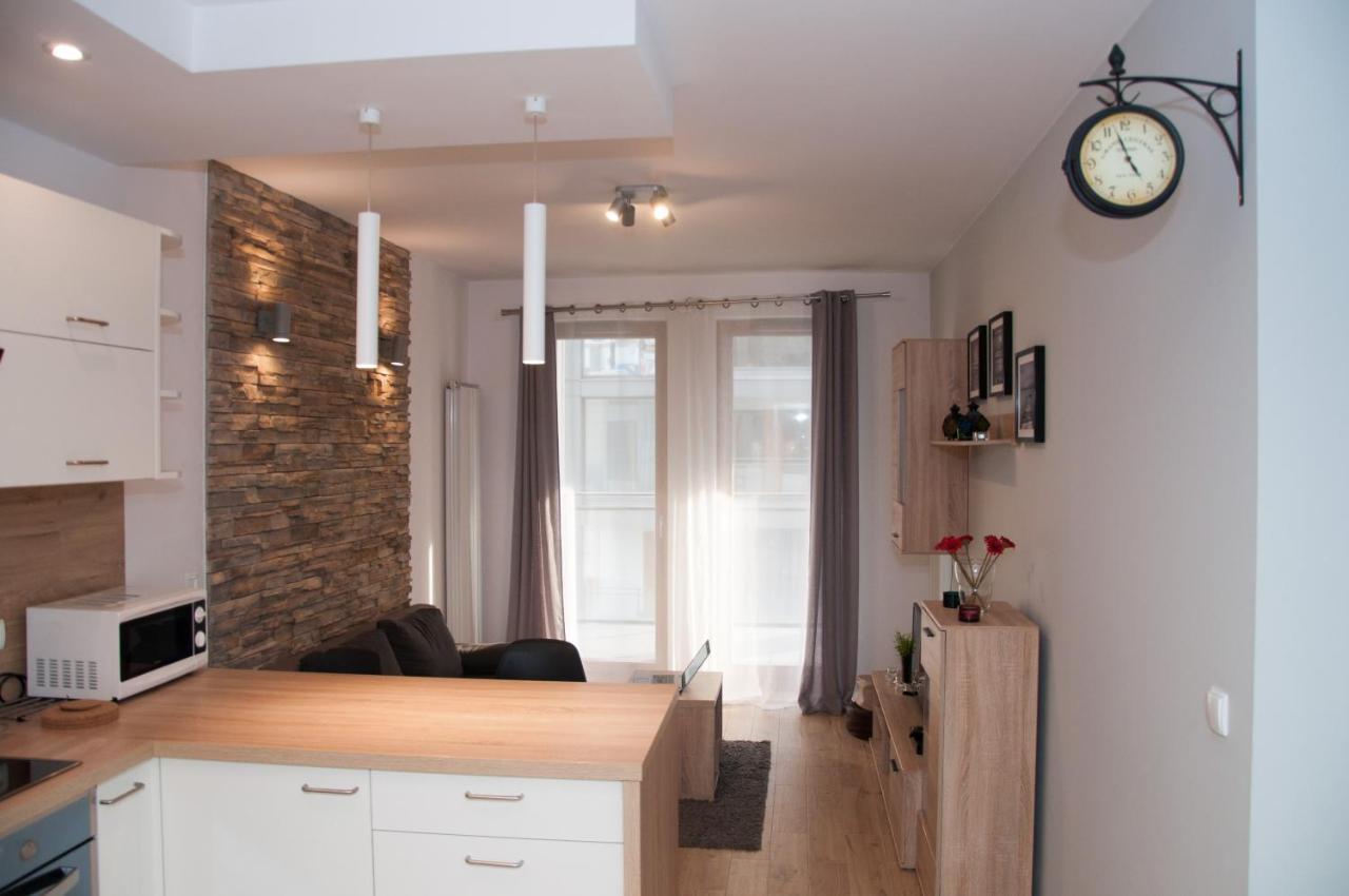 Apartament Obrzezna 3 Deluxe Warschau Buitenkant foto